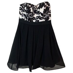 - NWT Black White Sequin Hearts Semi-formal Cocktail dress Lined Tulle